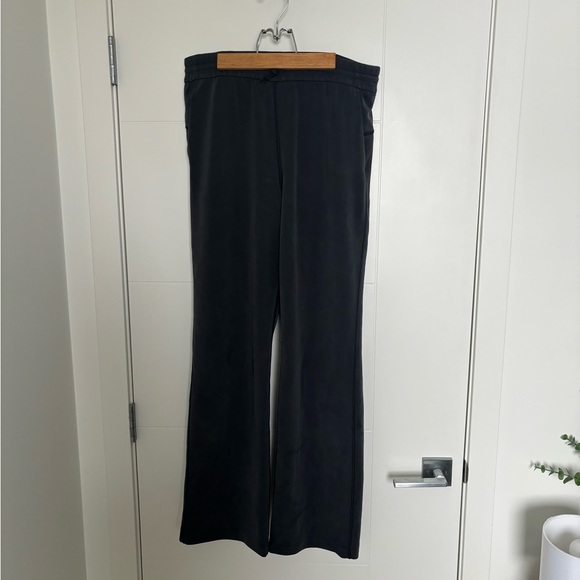 Lululemon • Softstream High-rise Pant Regular - Picture 4 of 6